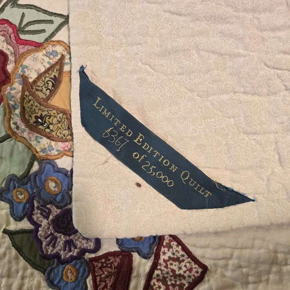Beautiful VTG Limited Edition Quilt Shams Skirt APPLIQUÉ Queen 86x86 Cottagecore